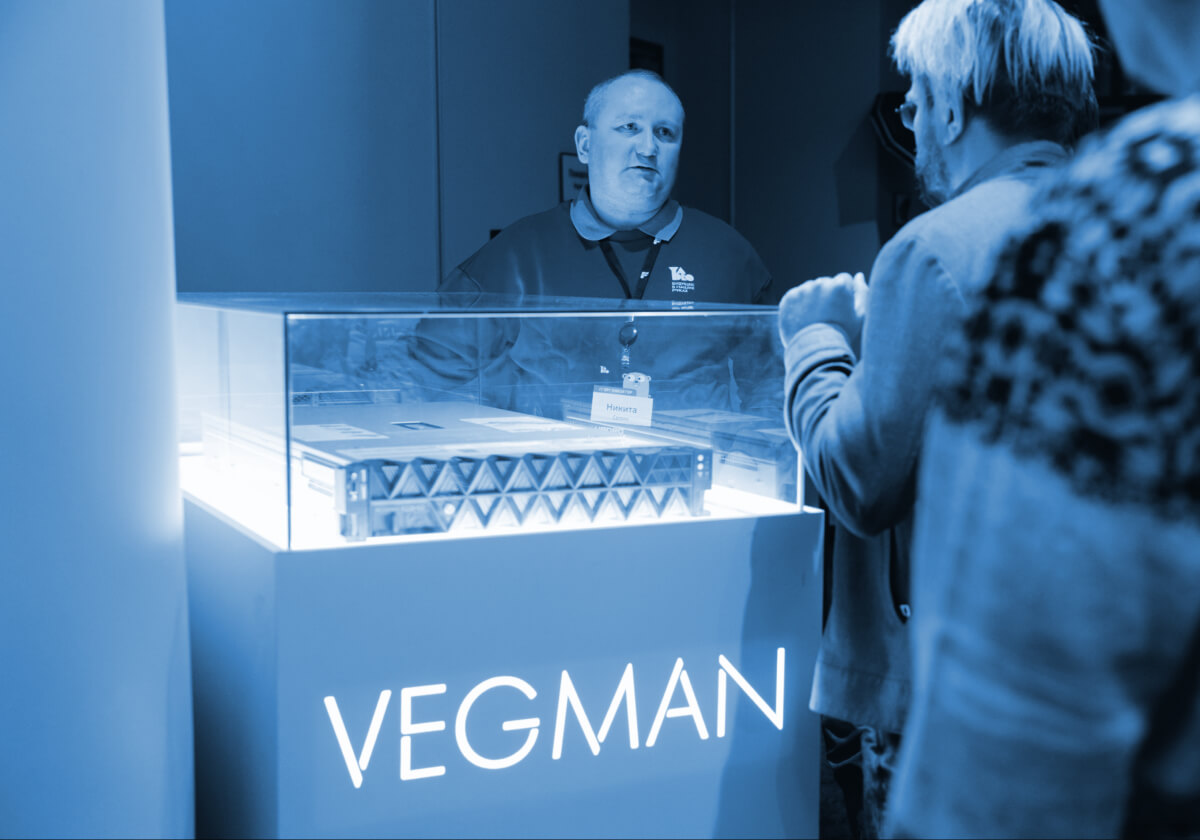 Yadro представляет VEGMAN на выставке